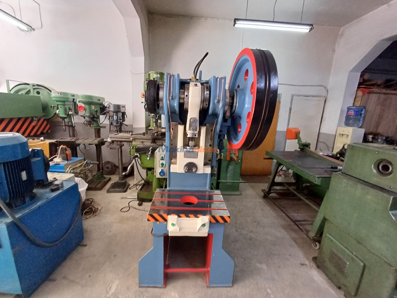 35 TON ÇELİK GÖVDE EKSANTERİK PRES