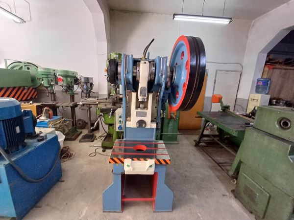35 TON ÇELİK GÖVDE EKSANTERİK PRES