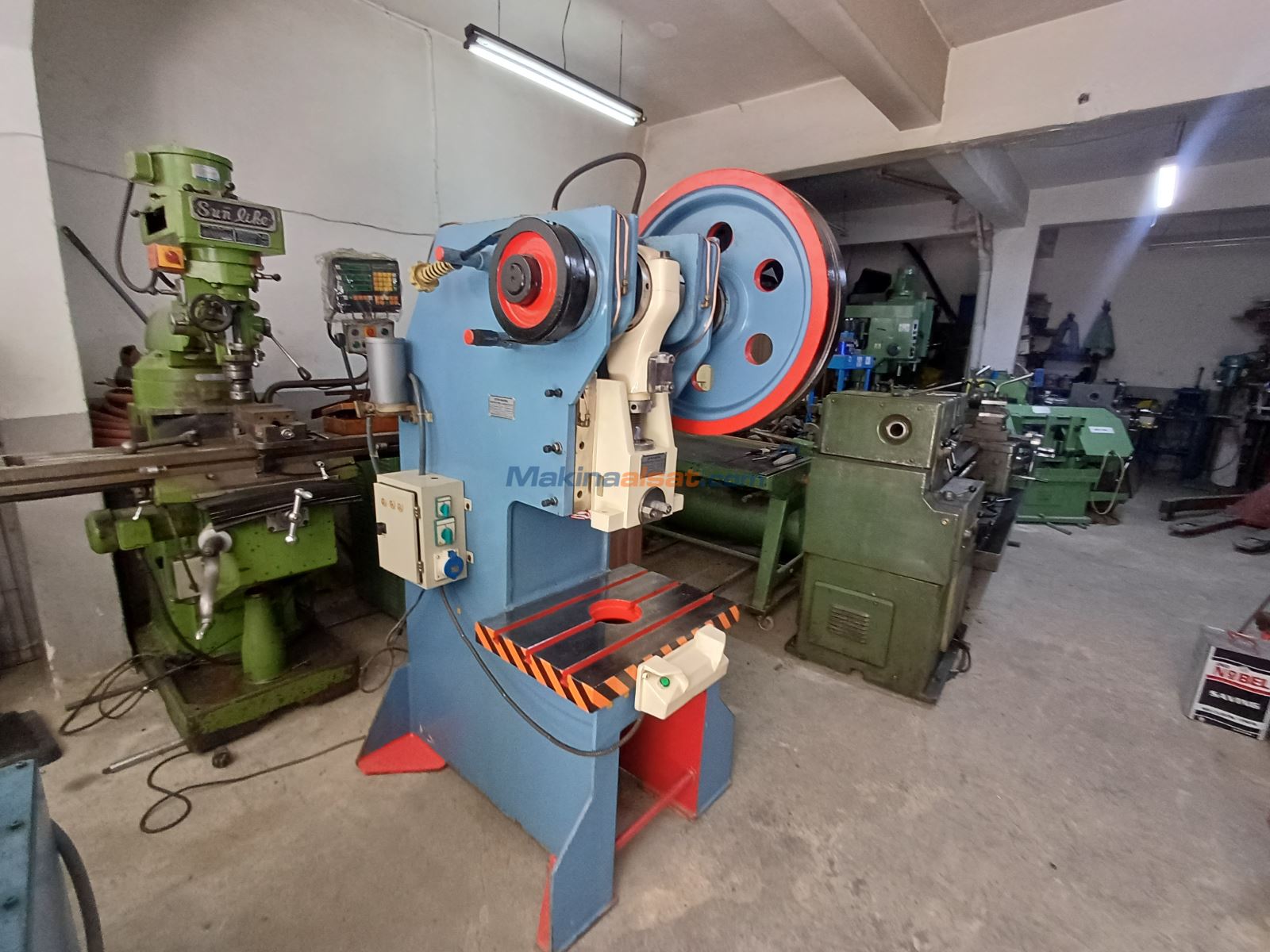 35 TON ÇELİK GÖVDE EKSANTERİK PRES