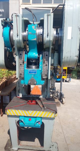 60 TONLUK EKSANTRİK PRES