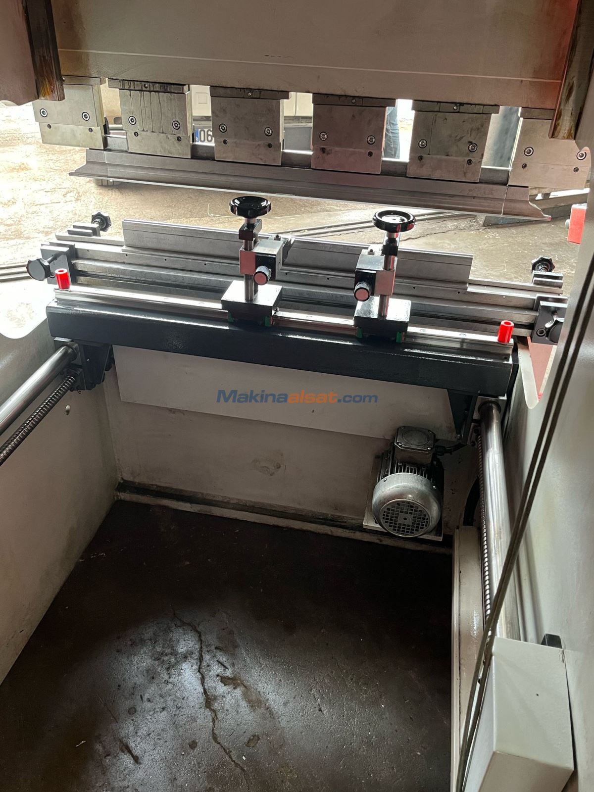 BAYKAL 1254mm40 TON NC HİDROLİK ABKANT PRES