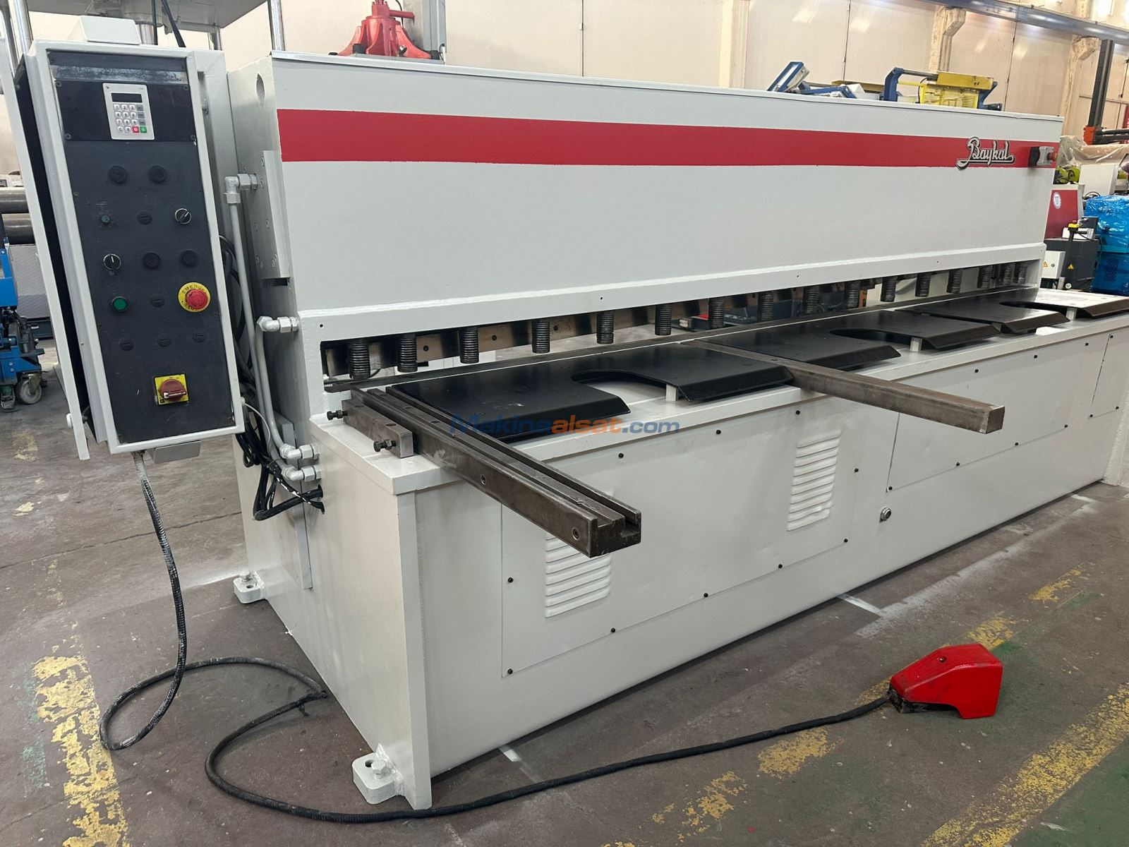 BAYKAL 3 METRE 6 MM HİDROLİK MAKAS