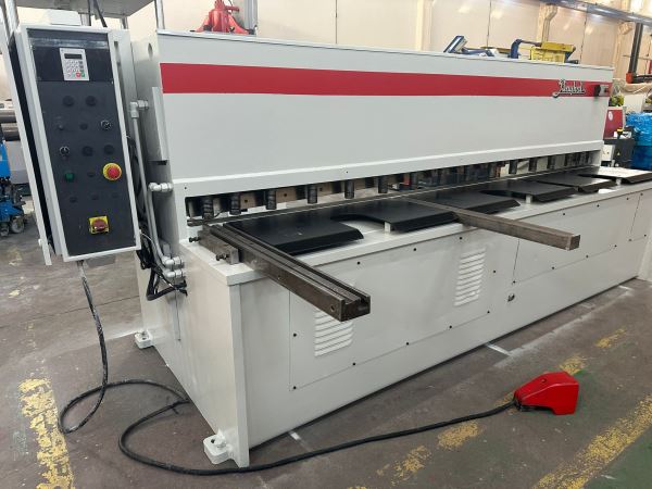 BAYKAL 3 METRE 6 MM HİDROLİK MAKAS