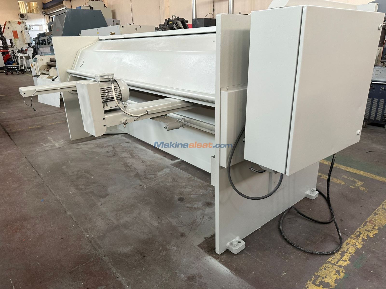 BAYKAL 3 METRE 6 MM HİDROLİK MAKAS