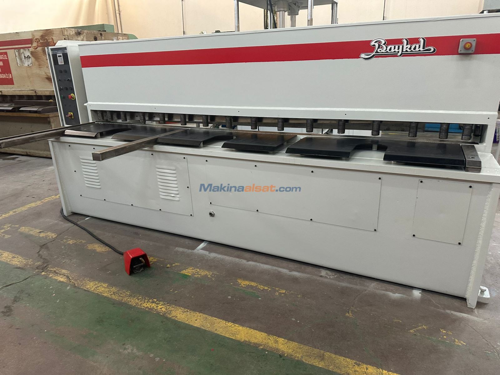 BAYKAL 3 METRE 6 MM HİDROLİK MAKAS