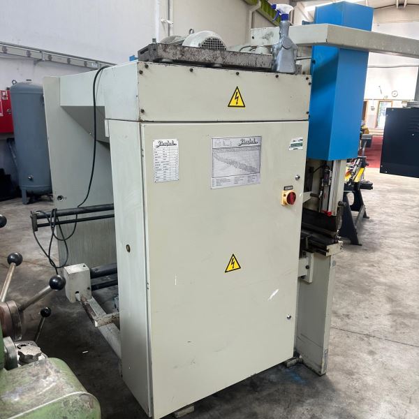 BAYKAL MARKA 2600 X 4 MM CNC HİDROLİK ABKANT PRES