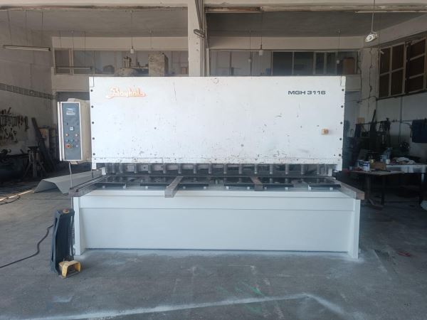 BAYKAL MGH 3100 x 16 MM HİDROLİK GİYOTİN MAKAS