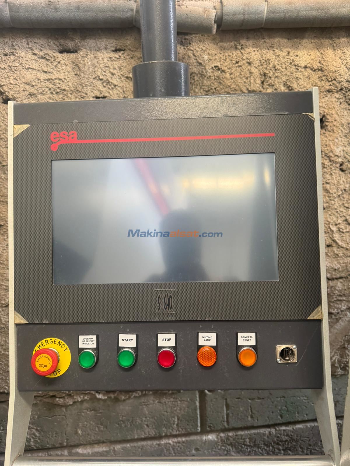 DENER XL3000 x 220 TON CNC 3 EKSEN 2023 MODEL APKANT