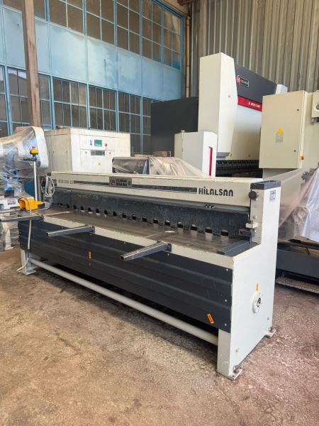 HİLALSAN 2500 x 2,5 MM GİYOTİN MAKAS