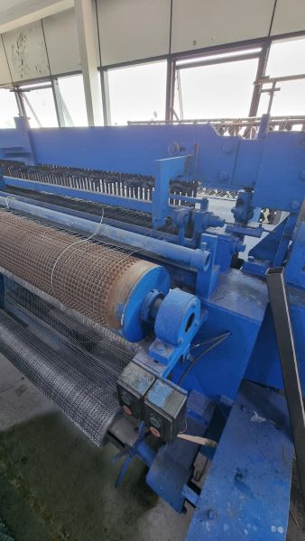 Temiz ve Sorunsuz  Puntalı Rulo Hasır Tel Çit Makinası