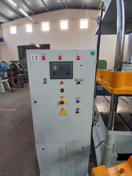 TOMRUK 140 TON HİDROLİK PRES