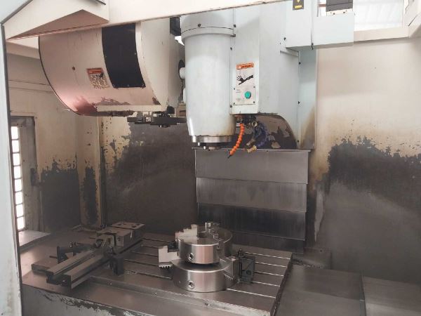 VP1100 TWINHORN DİK İŞLEM MERKEZİ