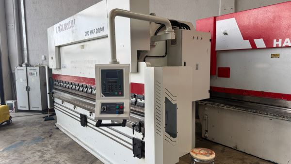 4 METRE 200 TON CNC ABKANT PRES