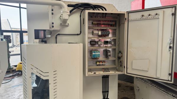 4 METRE 200 TON CNC ABKANT PRES
