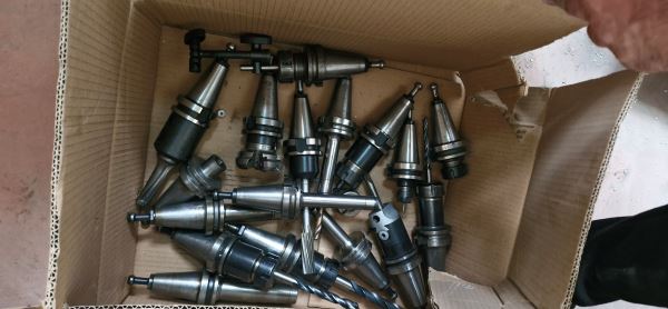 Akira Seiki SR3 XP CNC Dik İşlem