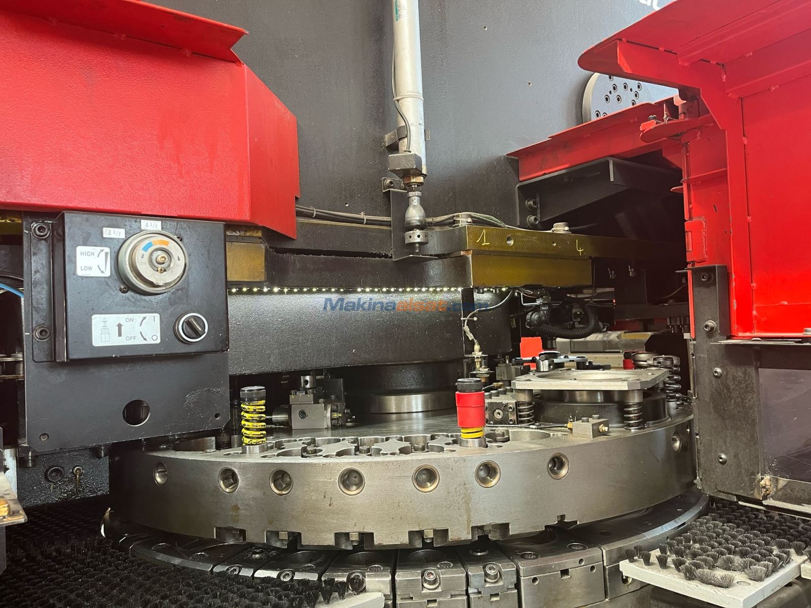 AMADA 368 KING PUNCH PRES