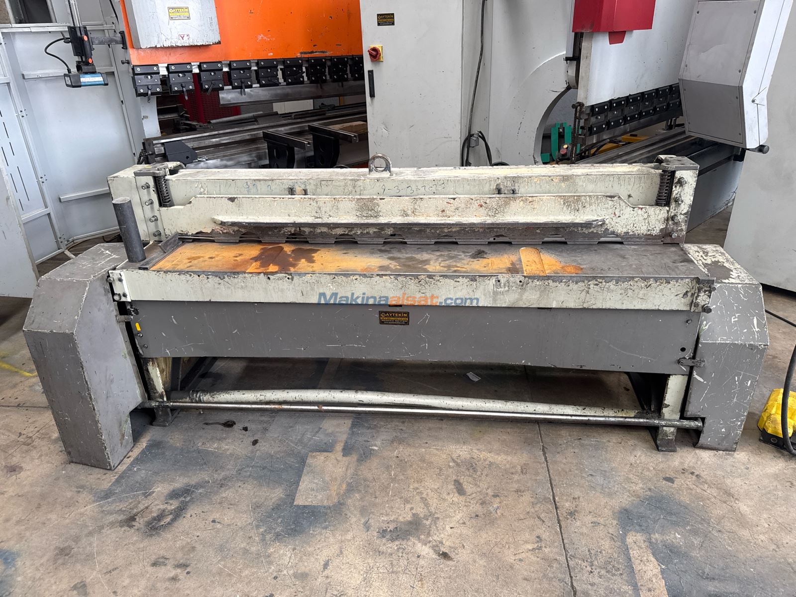 BAYKAL 2 METRE 2 MM GİYOTİN MAKAS