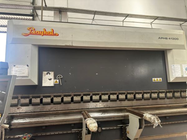 BAYKAL 4100 x 300 TON CNC ABKANT