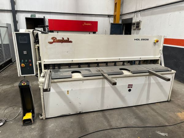 BAYKAL HGL 2600 x 6 MM HİDROLİK GİYOTİN MAKAS