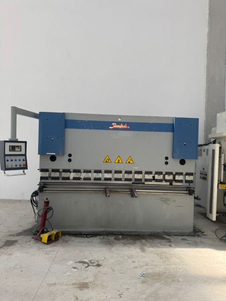 BAYKAL HİDROLİK 3 METRE 120 TON NC ABKANT PRES