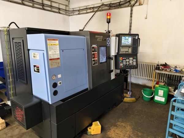 CNC lathe DOOSAN LYNX 2100A