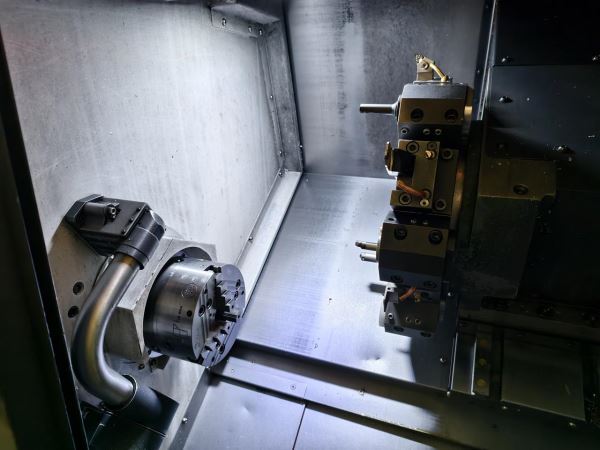 CNC lathe DOOSAN LYNX 2100A