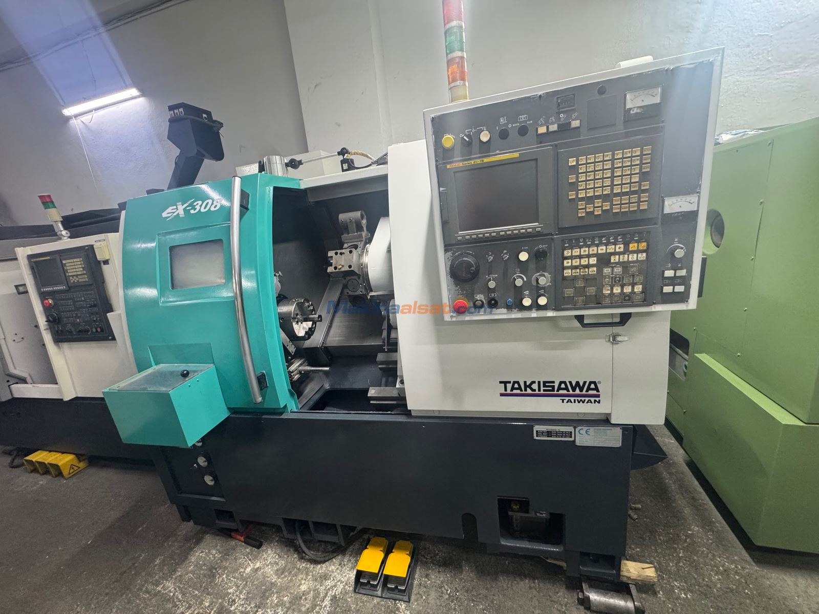 TAKİSAWA TAİWAN C EKSENLİ FANUC CNC TORNA