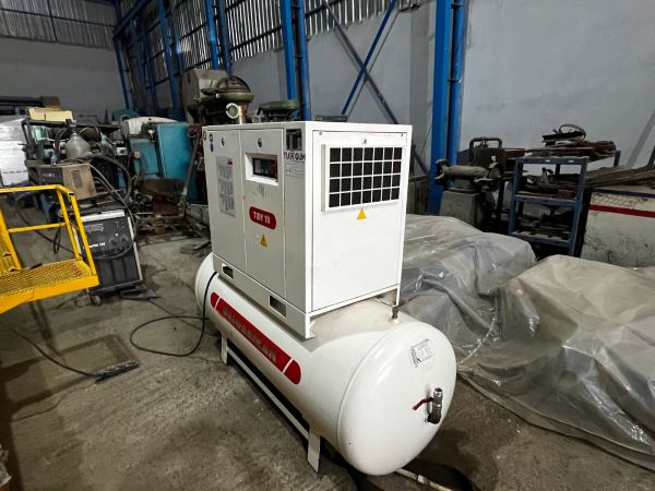 DALGAKIRAN 7.5 kw VİDALI KOMPRESÖR SET