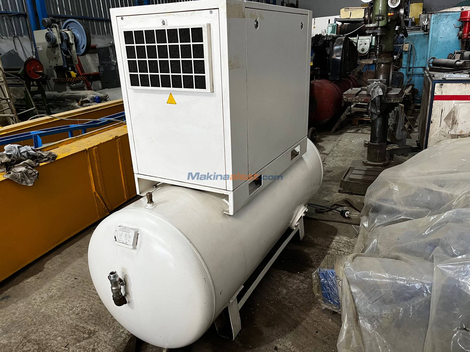 DALGAKIRAN 7.5 kw VİDALI KOMPRESÖR SET