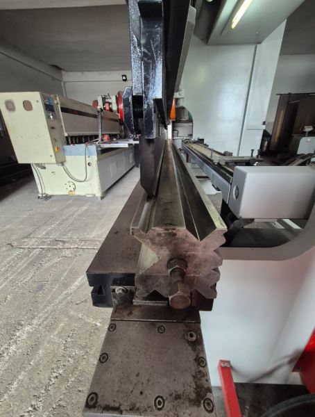 DENER CNC 3100 x 220 TONLUK HİDROLİK ABKANT