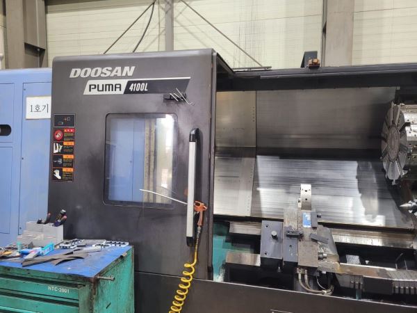 Doosan 4100LB 2016.07 Model Ara Yataklı SIFIR GİBİ !!! CNC Torna