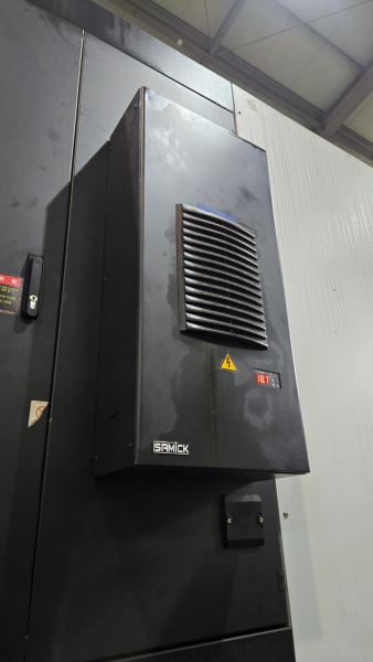 Doosan VT900M (2022) C Eksenli CNC Dik Torna