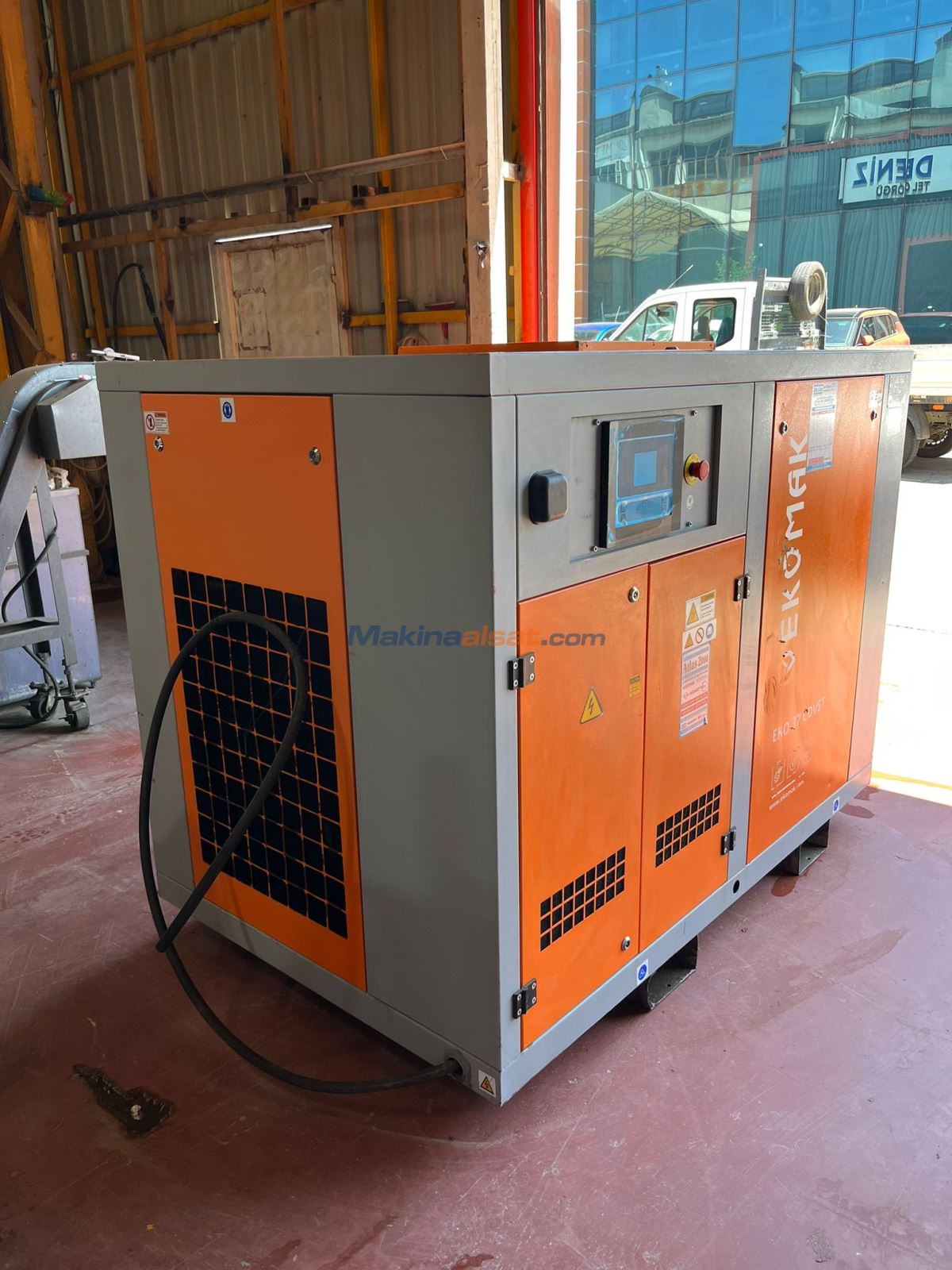EKOMAK 2020-37 KW VİDALI KOMPRESÖR