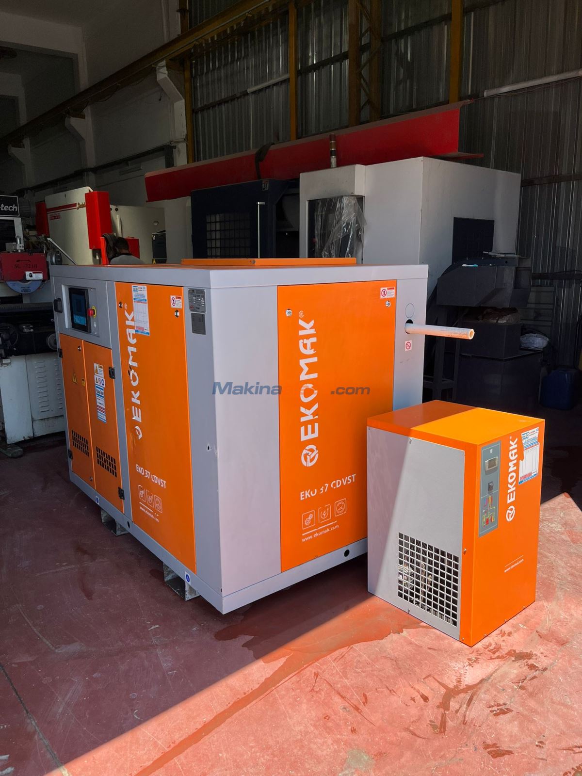 EKOMAK 2020-37 KW VİDALI KOMPRESÖR