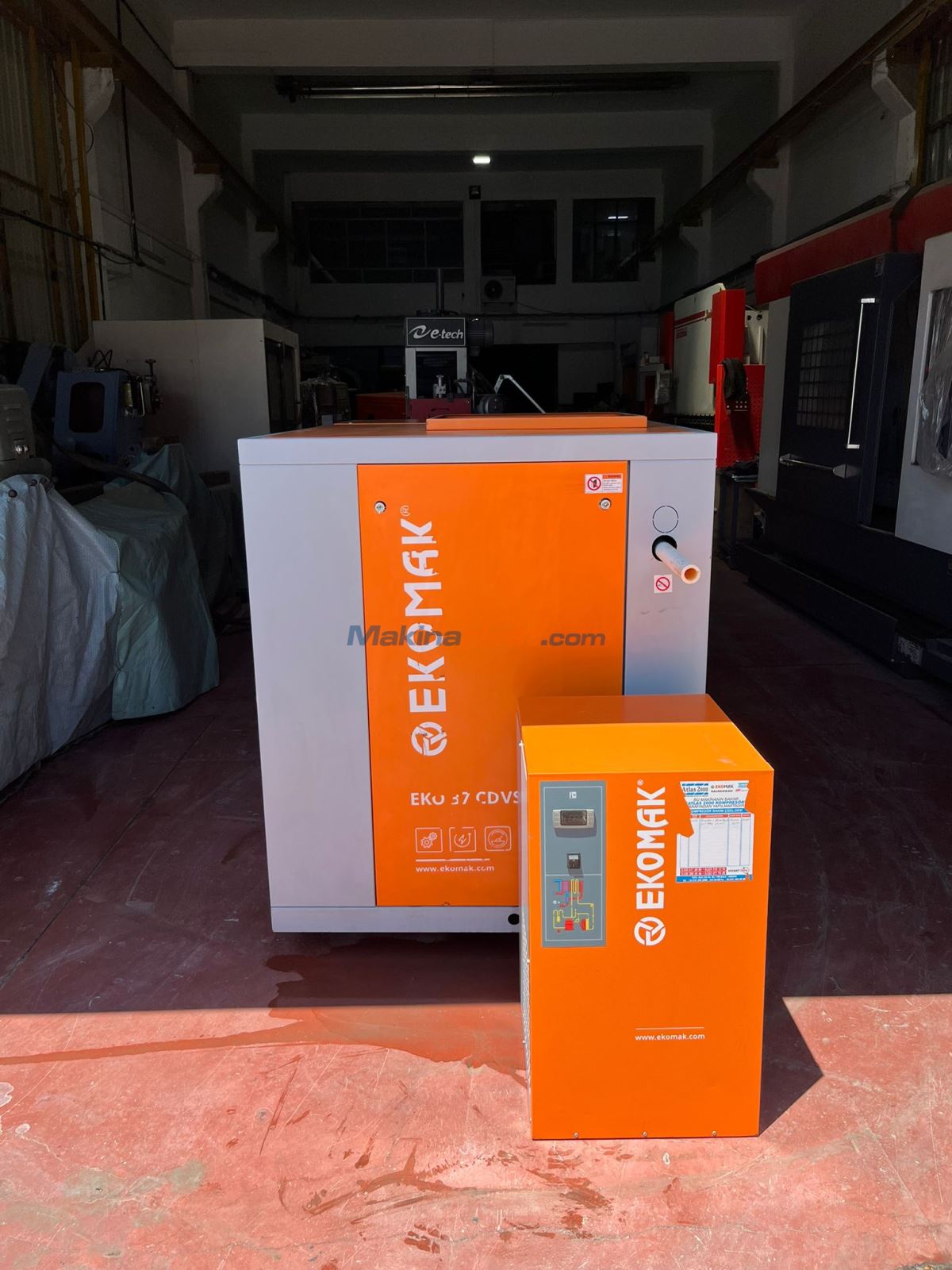 EKOMAK 2020-37 KW VİDALI KOMPRESÖR