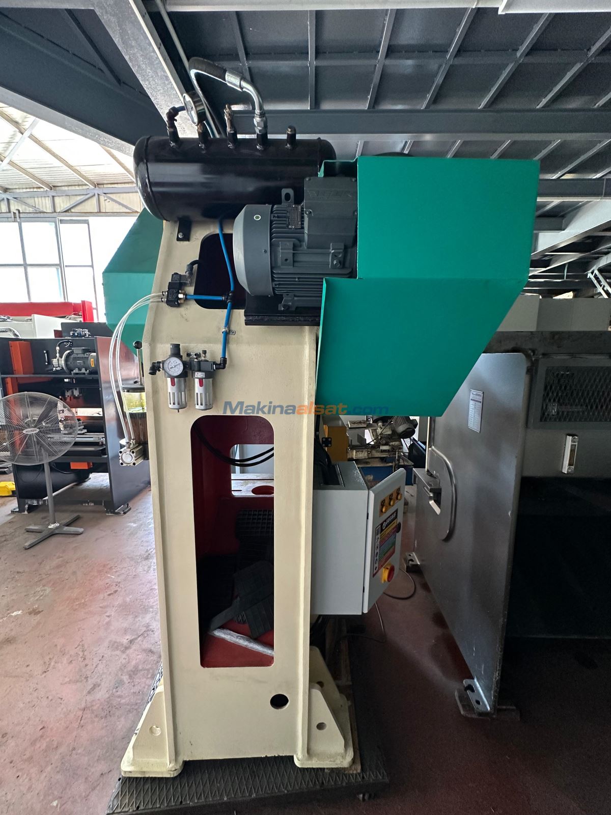 EMEK PRES 60 TON C TİPİ HIZ AYARLI HAVA KAVRAMALI EKSANTRİK PRES