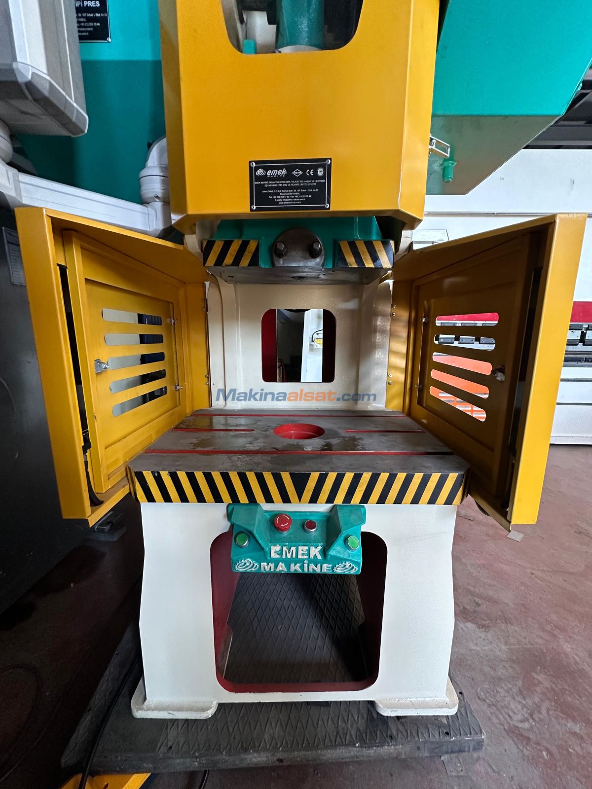 EMEK PRES 60 TON C TİPİ HIZ AYARLI HAVA KAVRAMALI EKSANTRİK PRES