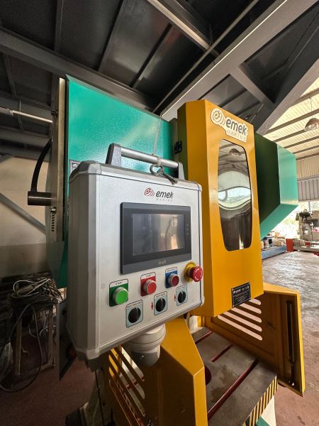 EMEK PRES 60 TON C TİPİ HIZ AYARLI HAVA KAVRAMALI EKSANTRİK PRES