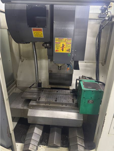 EQUIPTOP TAİWAN  4. EKSENLİ FANUC CNC DİK İŞLEME MERKEZİ