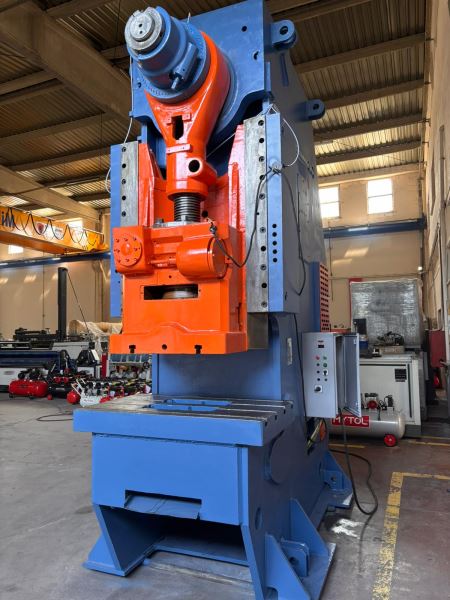 ERFURT 400 TON EKSANTRİK PRES