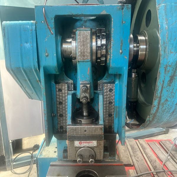ERKEKOĞLU MARKA 30 TON ÇELİK GÖVDE EKSANTRİK PRES