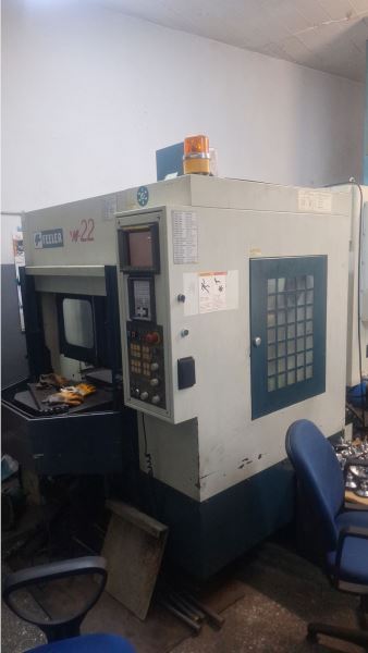 Feeler QM-22  Çift Tabla CNC Dik İşleme Merkezi