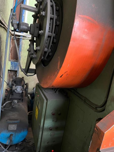 HAVA KAVRAMALI 3000 x 8 MM EKSANTRİK ABKANT