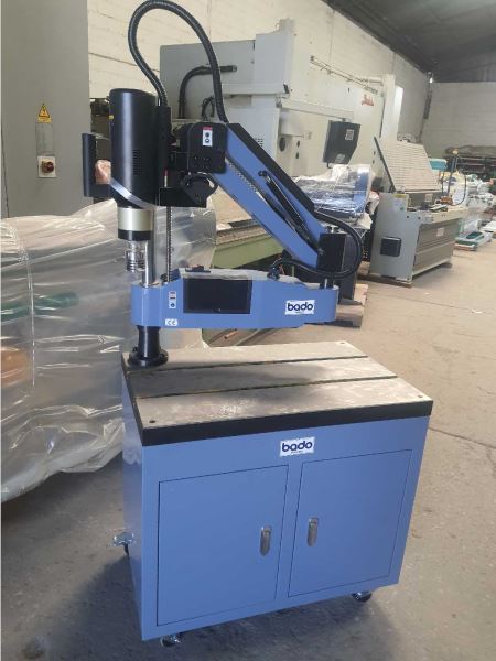 M6 - 36 Servo Kollu Kılavuz Çekme