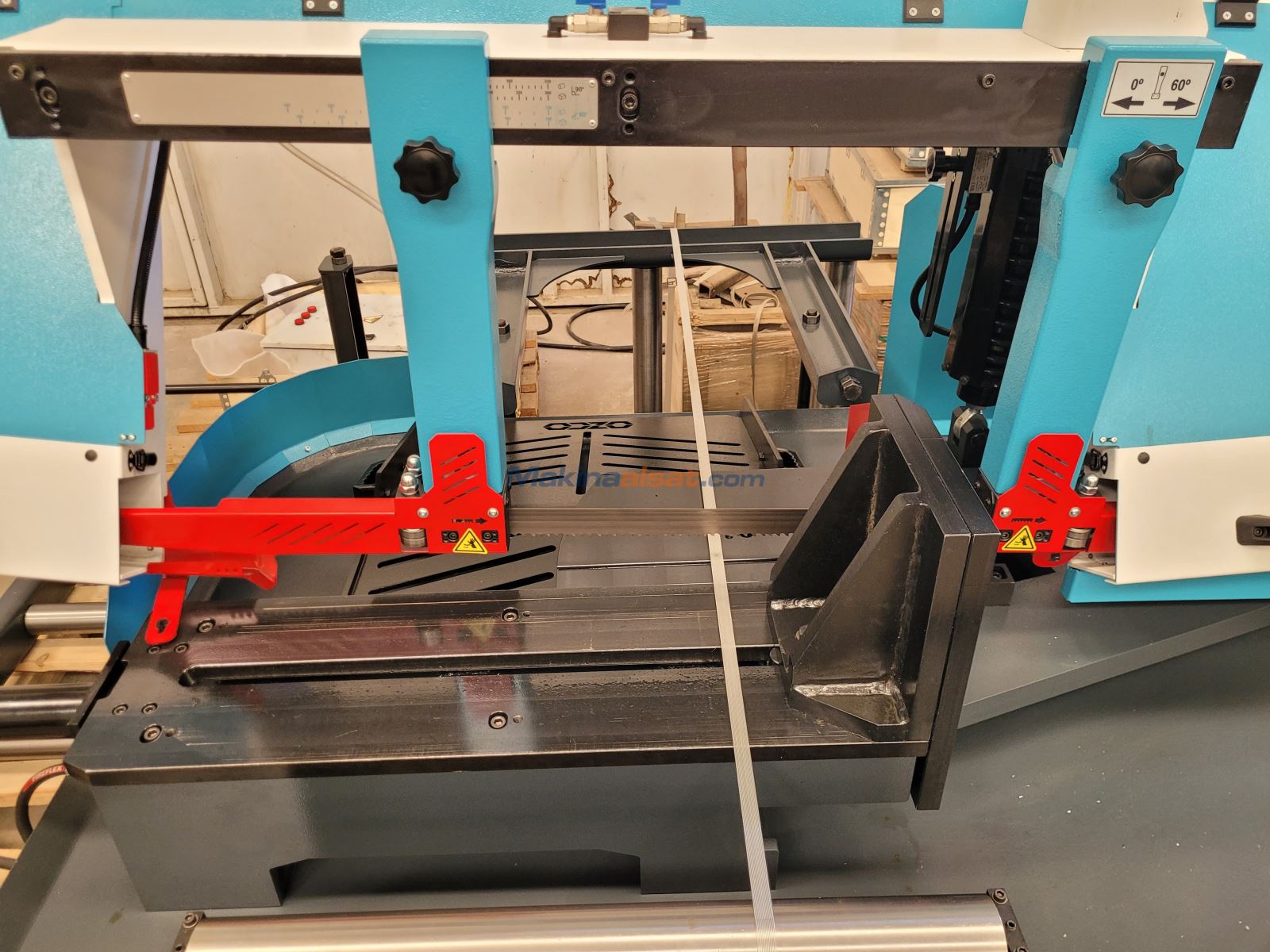 OZCO TS420M Yarı Otomatik Açılı Kesim Şerit Testere