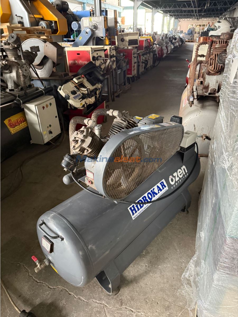 ÖZEN TK-200 PİSTONLU KOMPRESÖR