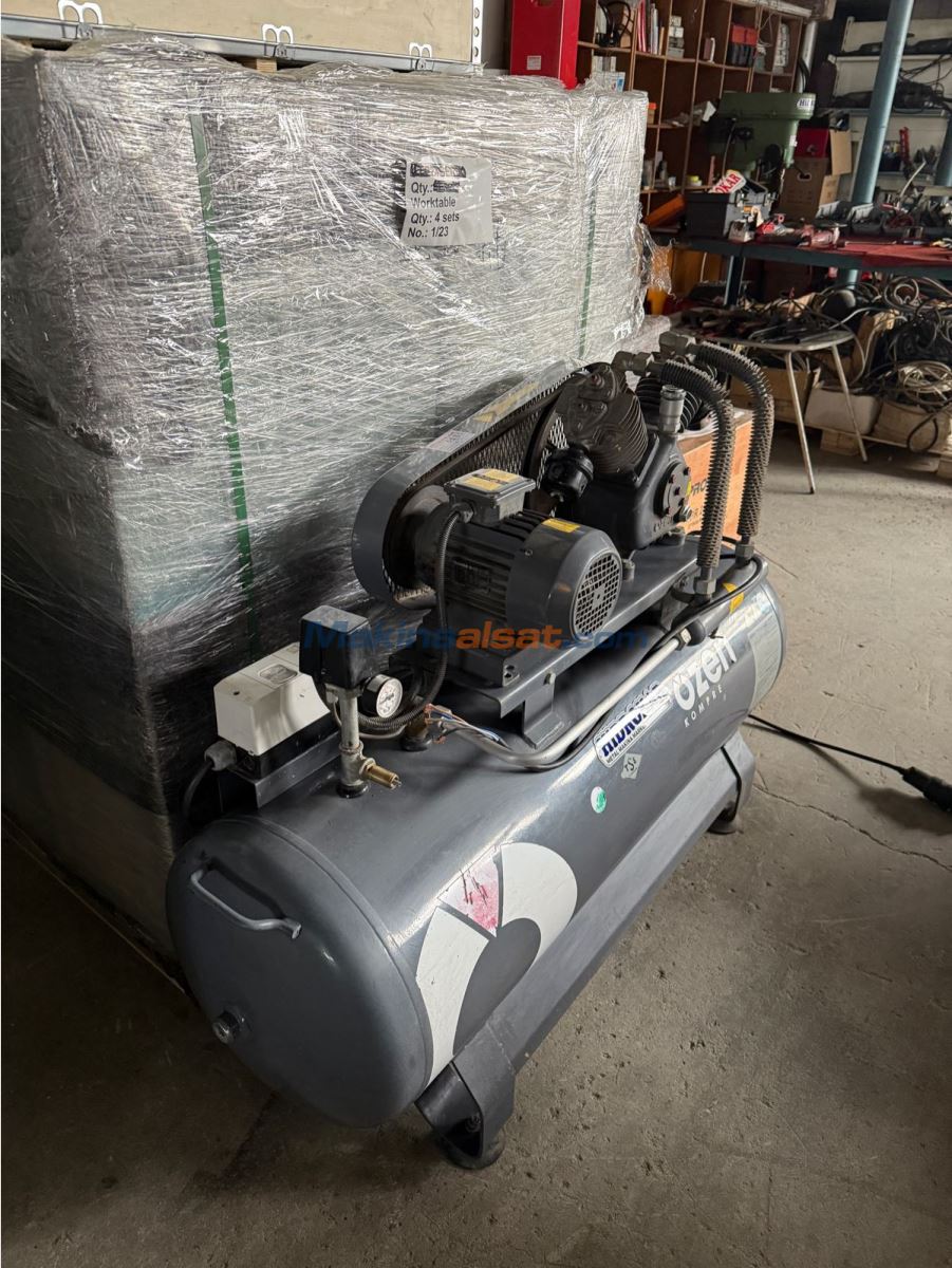 ÖZEN TK-200 PİSTONLU KOMPRESÖR