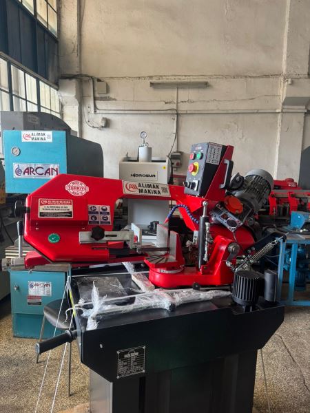 SIFIR 200LÜK AÇILI YARI OTOMATİK ŞERİT TESTERE