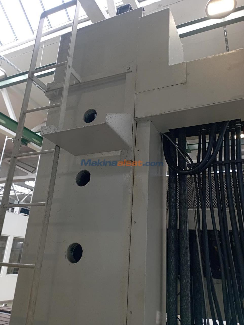 Table Boring Machine
