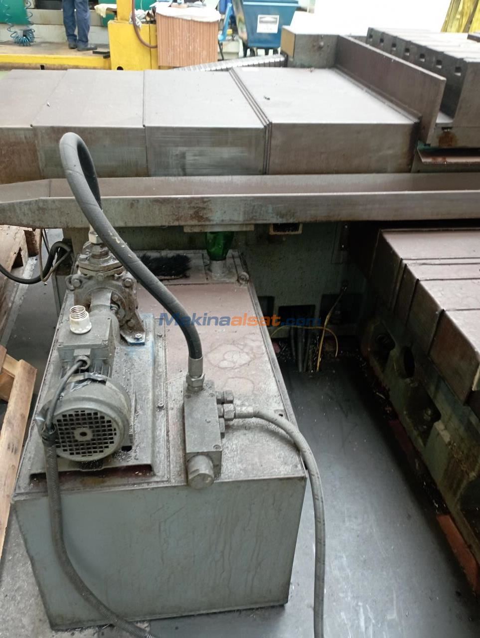 Table Boring Machine